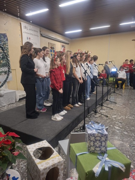 Školska božićna pripredba